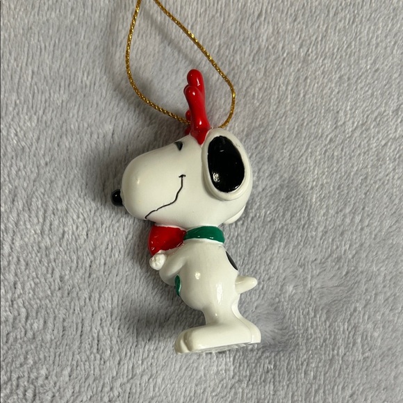Snoopy and Woodstock Christmas Ornament - Picture 3 of 4